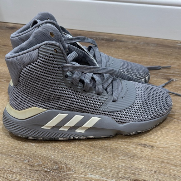 Adidas Men’s Gray Mesh High-Tops - Picture 2 of 5